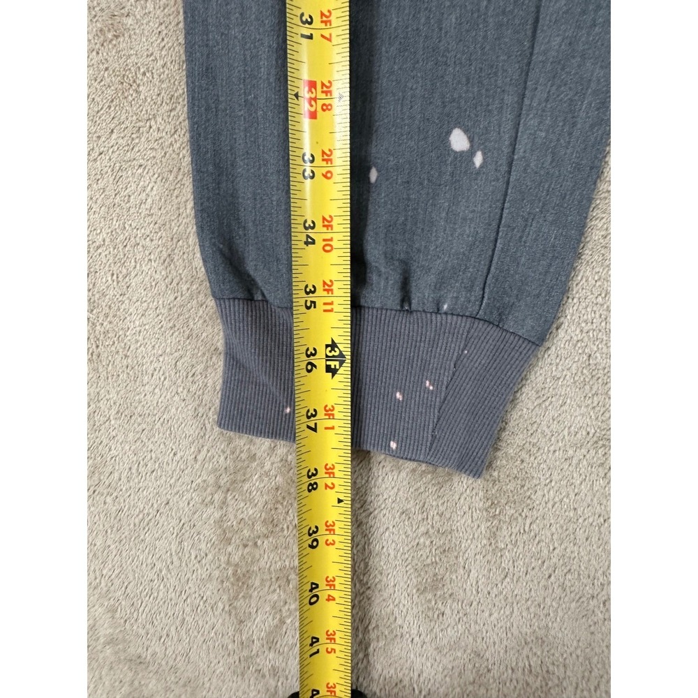 Members Only Scrub Set Mens Size M Gray V-Neck Top Jogger Cargo Pants 2 Piece - Picture 15 of 16